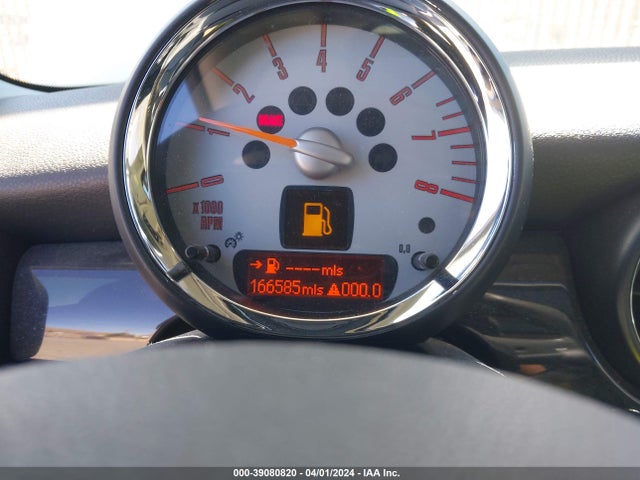 2008 MINI COOPER CLUBMAN WMWML33528TJ45937 Photo 6