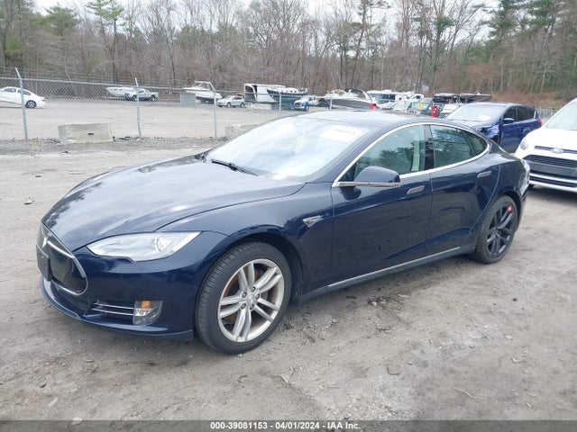 Tesla MODEL S 2014 5YJSA1S1XEFP49933 Image 2