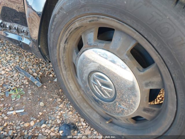 3VW517AT4FM812151 Volkswagen Beetle 1.8t