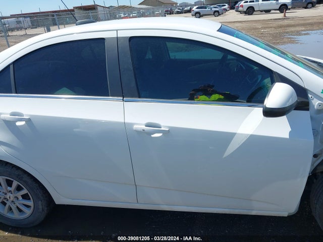 Chevrolet Sonic Lt Auto 2019 1G1JD5SB7K4136540 Image 14