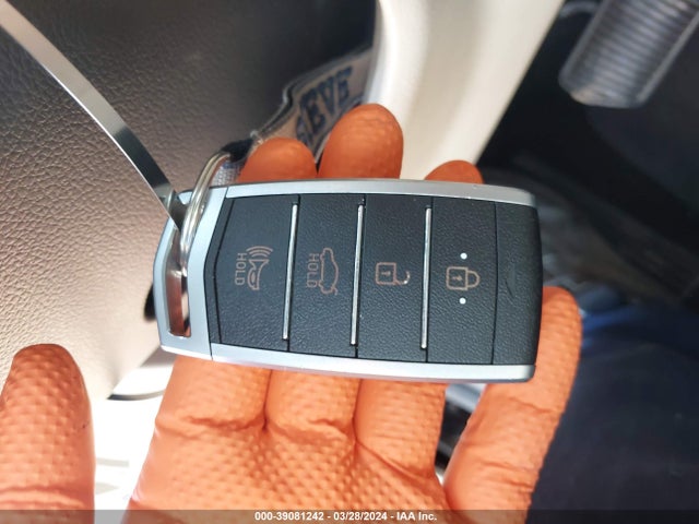 Genesis G90 5.0 Ultimate 2017 KMHG54JH5HU029148 Image 11