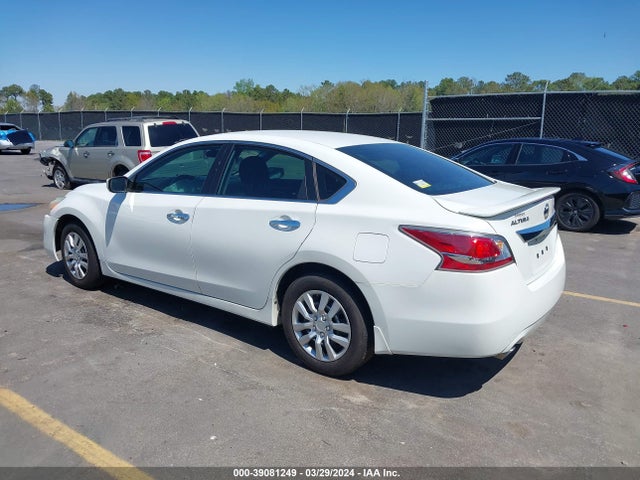 Nissan Altima 2.5 S 2015 1N4AL3AP3FN373186 Image 3