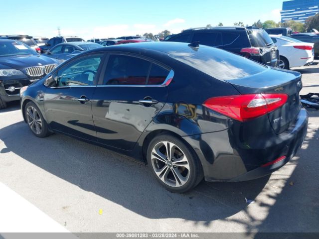 KNAFZ4A83G5616670 KIA FORTE EX