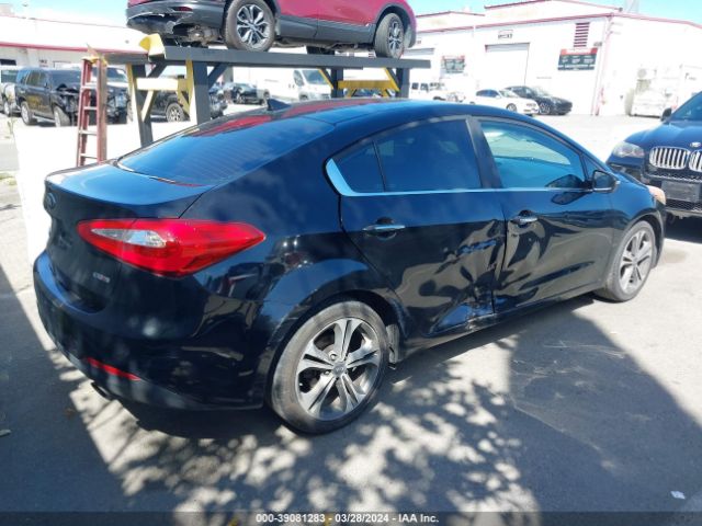 KNAFZ4A83G5616670 KIA FORTE EX