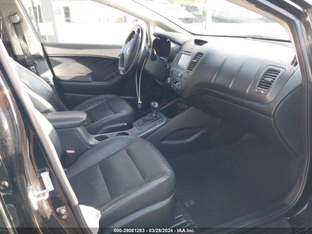 KNAFZ4A83G5616670 KIA FORTE EX