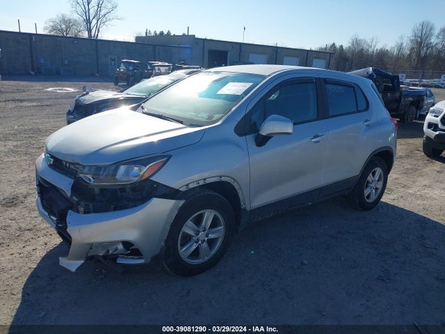 Chevrolet TRAX LS 2017 3GNCJNSB1HL194758 Image 2