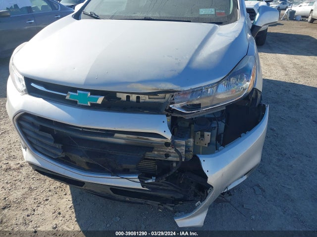 Chevrolet TRAX LS 2017 3GNCJNSB1HL194758 Image 6