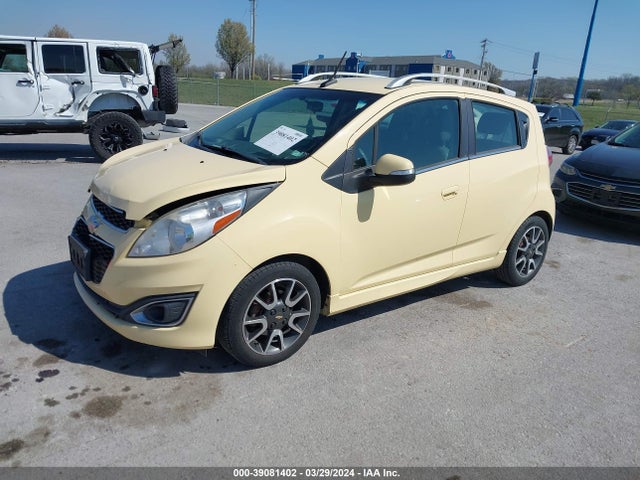 Chevrolet Spark 2lt Auto 2014 KL8CF6S97EC433453 Image 2