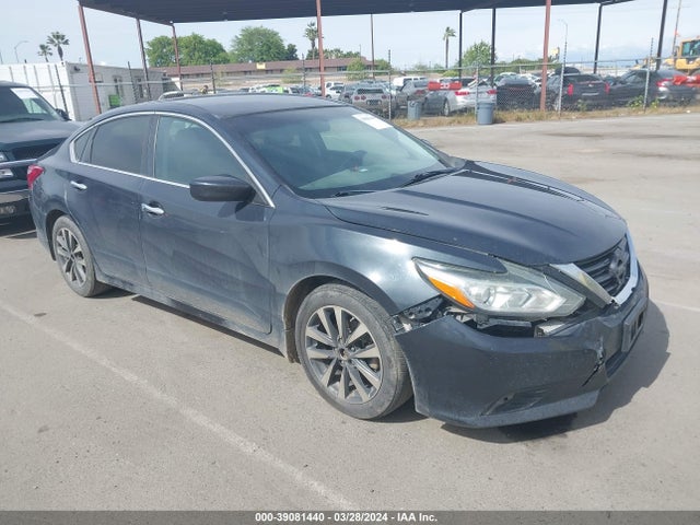 Nissan Altima 2.5 Sv 2017 1N4AL3AP6HC267734 головне зображення