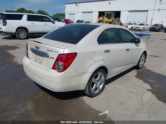 Chevrolet Sonic Ltz Auto 2016 1G1JE5SB7G4136560 Image 4