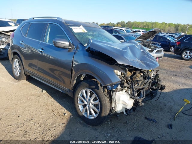 2018 KNMAT2MT1JP573400 main image