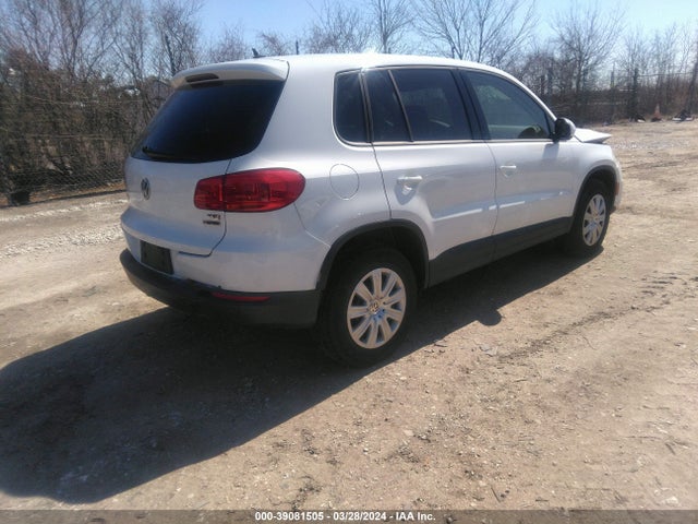 WVGBV7AX2HK042910 Volkswagen Tiguan 2.0t/2.0t S