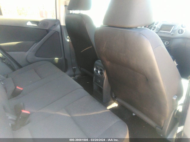 WVGBV7AX2HK042910 Volkswagen Tiguan 2.0t/2.0t S