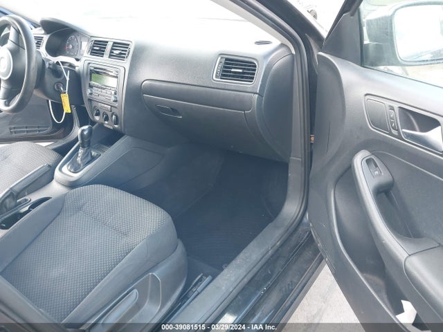 3VW2K7AJ6EM383205 Volkswagen Jetta 2.0l S
