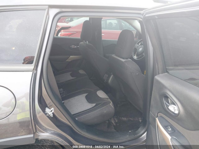 1C4PJLCX8JD512671 Jeep Cherokee Latitude Fwd