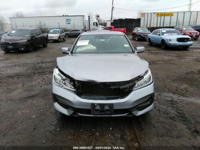 JHMCR6F74HC025325 Honda Accord Hybrid Touring