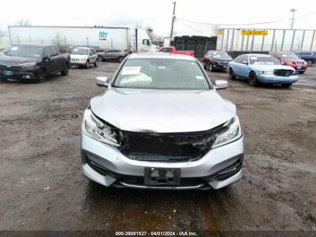 JHMCR6F74HC025325 Honda Accord Hybrid Touring