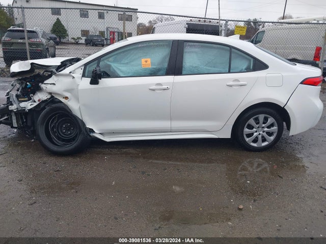 Toyota COROLLA LE 2021 5YFEPMAE0MP227414 Image 13