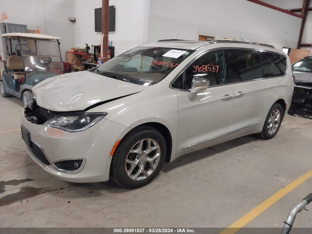 Chrysler Pacifica Limited 2017 2C4RC1GGXHR561377 Image 2