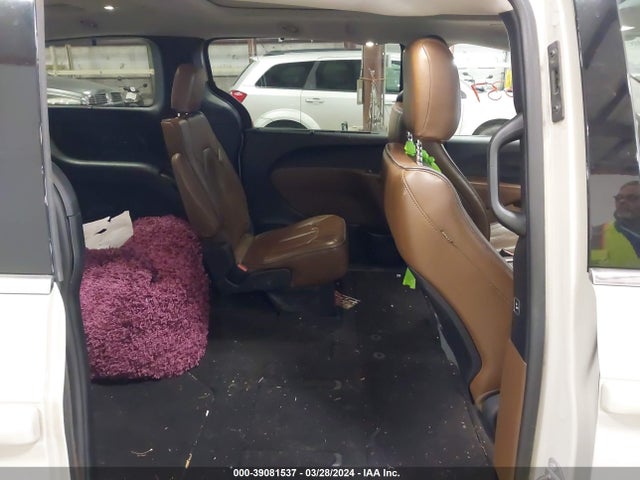 Chrysler Pacifica Limited 2017 2C4RC1GGXHR561377 Image 8