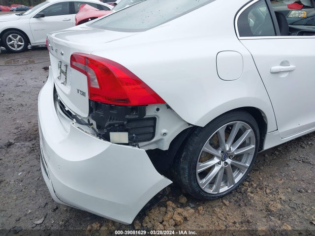 LYV402FM6GB087522 Volvo S60 Inscription T5 Drive-e Platinum