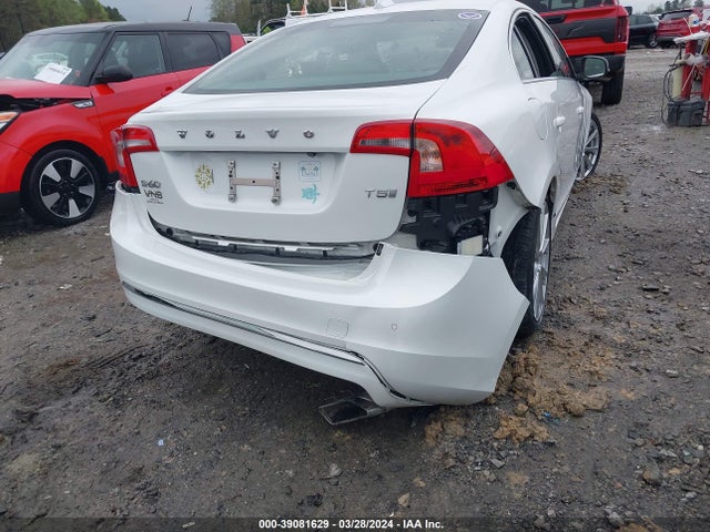 LYV402FM6GB087522 Volvo S60 Inscription T5 Drive-e Platinum