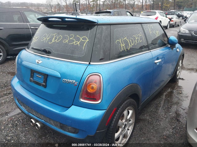 2009 MINI COOPER S WMWMF73599TW82207 Photo 3