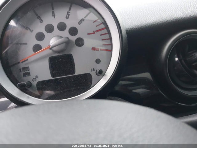 2009 MINI COOPER S WMWMF73599TW82207 Photo 6