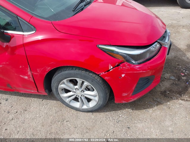 Chevrolet CRUZE LT 2019 1G1BE5SM0K7110802 Image 17