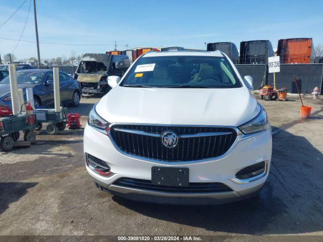 5GAERBKW8JJ174985 Buick Enclave Essence
