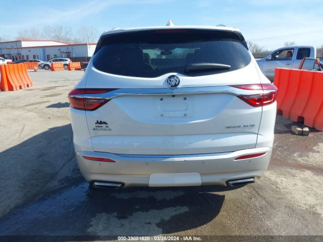 5GAERBKW8JJ174985 Buick Enclave Essence