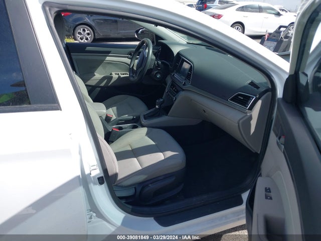 Hyundai ELANTRA SE 2017 5NPD84LF3HH115210 Image 5