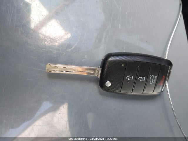 KIA SOUL + 2019 KNDJP3A52K7643911 Image 11