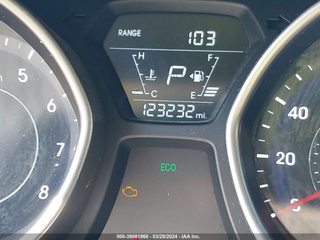 5NPDH4AE3FH631283 Hyundai ELANTRA SE