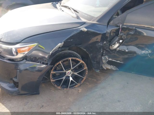 JTKJF5C70FJ004778 Scion TC