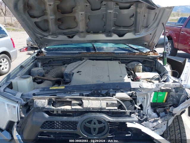 Toyota Tacoma Base V6 2015 3TMLU4ENXFM181644 Image 10