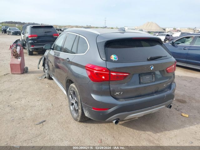 2018 BMW X1 WBXHU7C35J3H43460 Photo 2