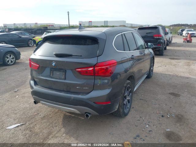 2018 BMW X1 WBXHU7C35J3H43460 Photo 3