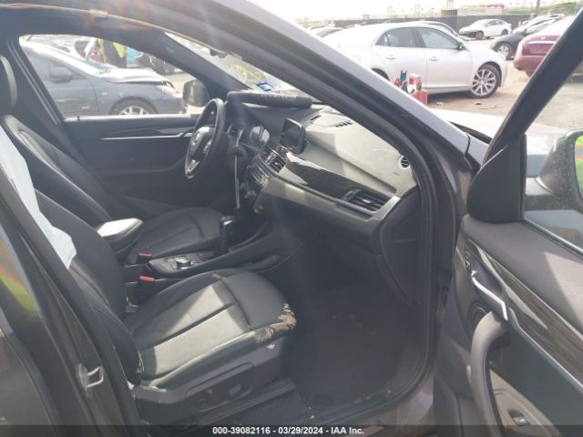 2018 BMW X1 WBXHU7C35J3H43460 Photo 4