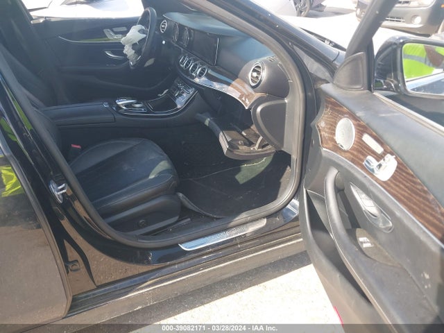 Mercedes-Benz E 300 2017 WDDZF4JB8HA037970 Image 5