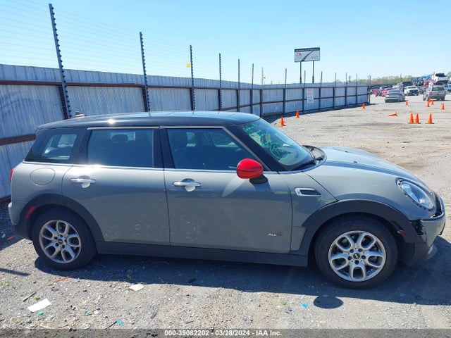 Mini Clubman Cooper 2019 WMWLU1C55K2F29630 Image 13