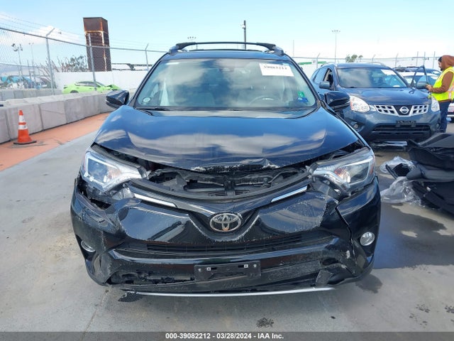 Toyota Rav4 Xle 2018 2T3RFREV4JW723216 Image 12