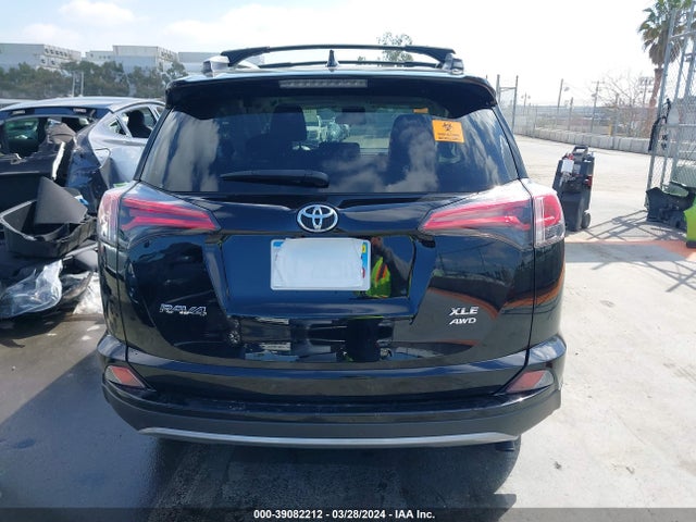 Toyota Rav4 Xle 2018 2T3RFREV4JW723216 Image 16