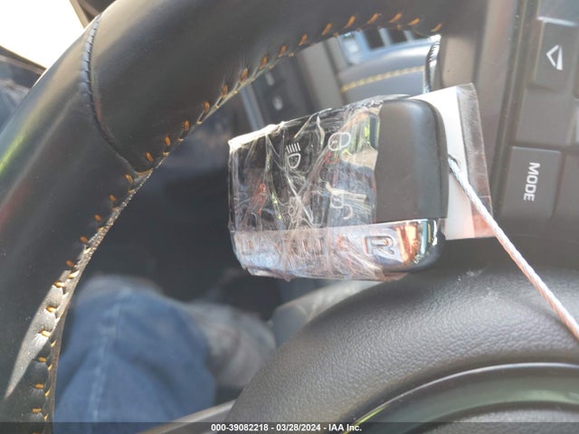 2018 JAGUAR F-TYPE SAJD81GV0JCK47876 Photo 10