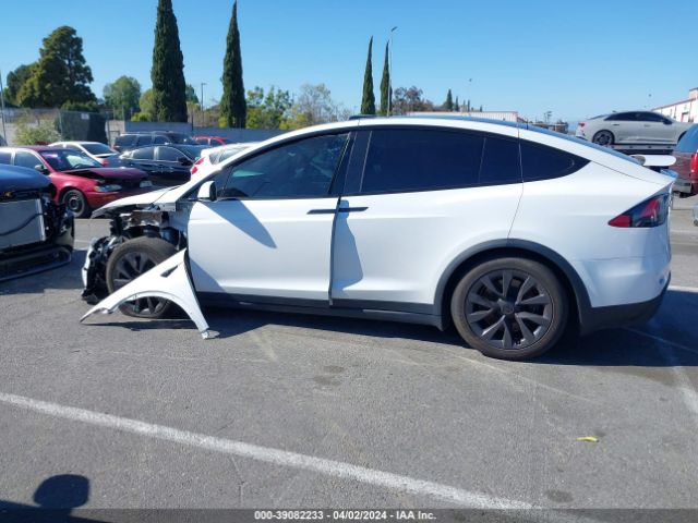 7SAXCBE58NF328820 Tesla Model X Dual Motor All-wheel Drive