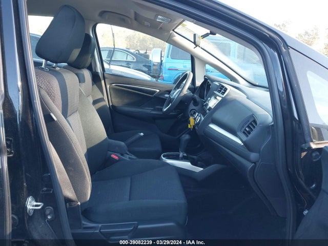 Honda FIT LX 2018 3HGGK5H42JM728545 Image 5