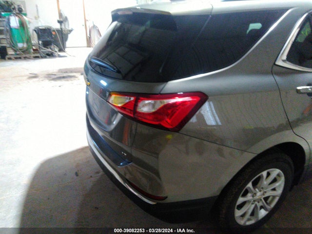 Chevrolet EQUINOX LT 2018 3GNAXJEV0JS579759 Image 4