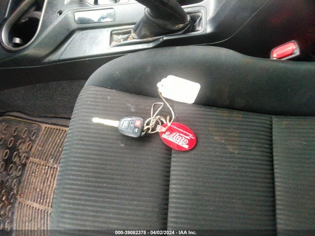 Toyota RAV4 LE 2016 JTMBFREV4GJ058407 Image 11