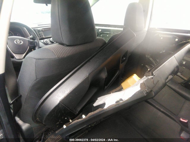 Toyota RAV4 LE 2016 JTMBFREV4GJ058407 Image 12