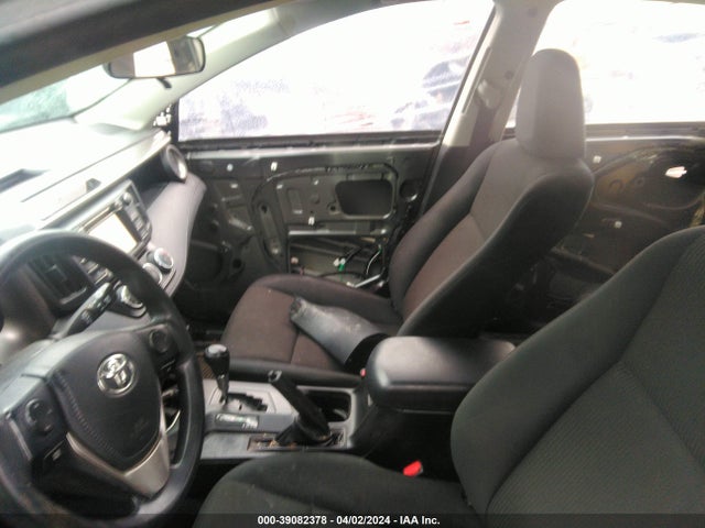 Toyota RAV4 LE 2016 JTMBFREV4GJ058407 Image 5